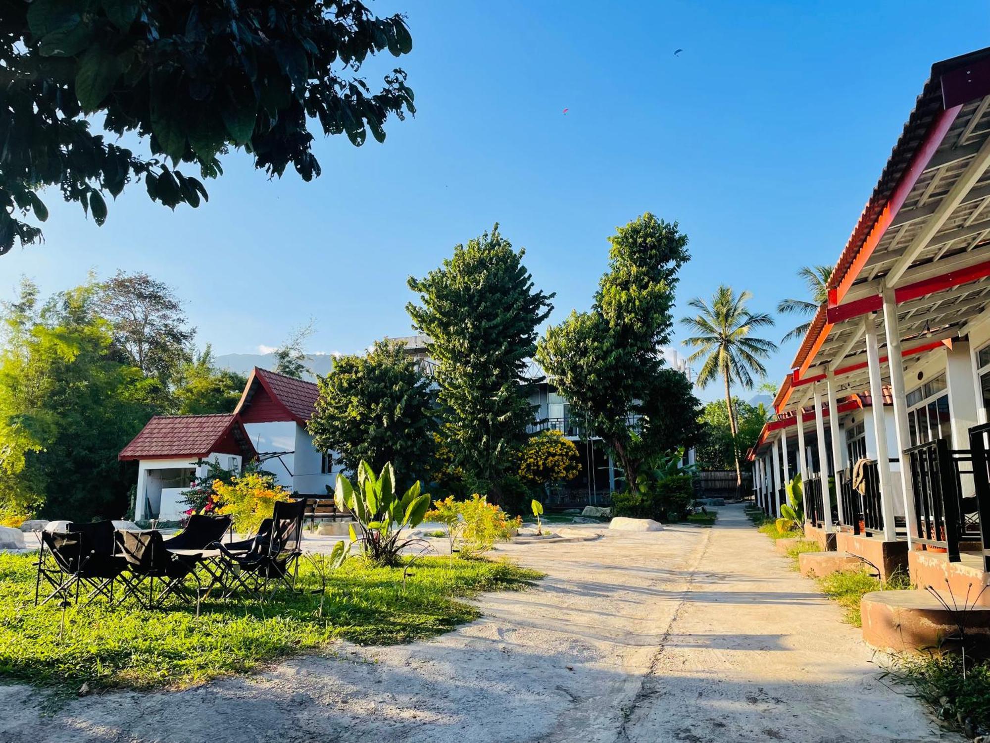 Jungle Paradise Vangvieng - Bungalows Vang Vieng Luaran gambar