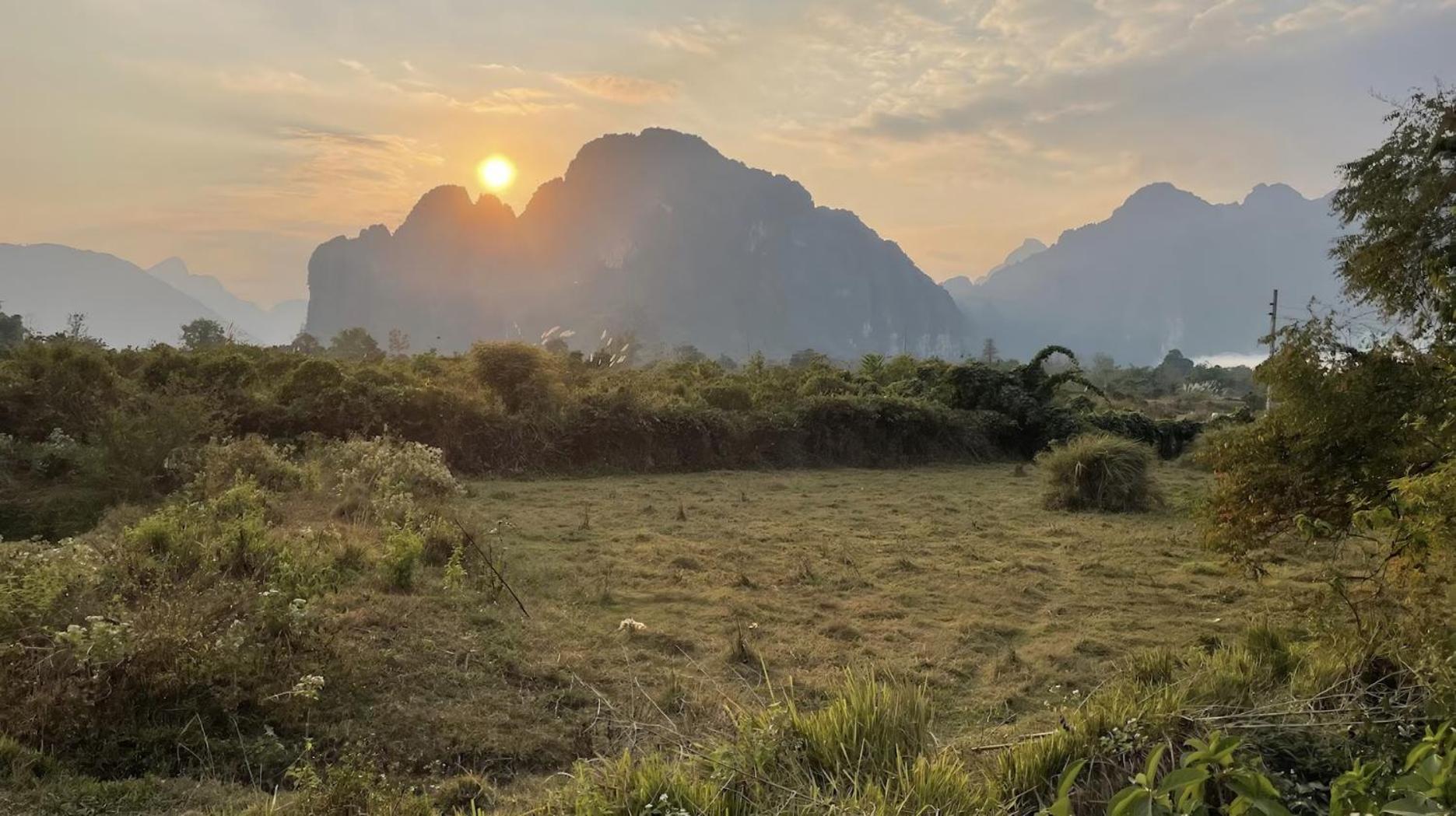 Jungle Paradise Vangvieng - Bungalows Vang Vieng Luaran gambar